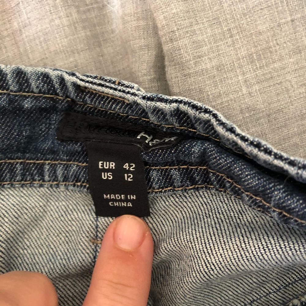 H & M denim skirt - Picture 3 of 4